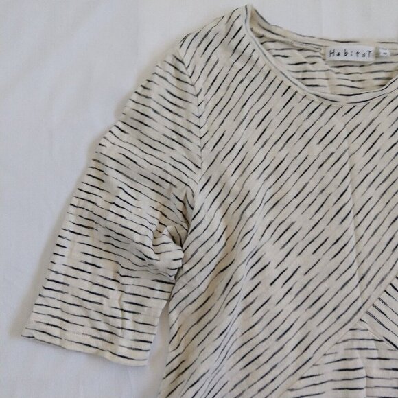 Habitat Women's Top Size XS Cream Gray Stripe Half Sleeve Swing Jersey Knit - Picture 4 of 10